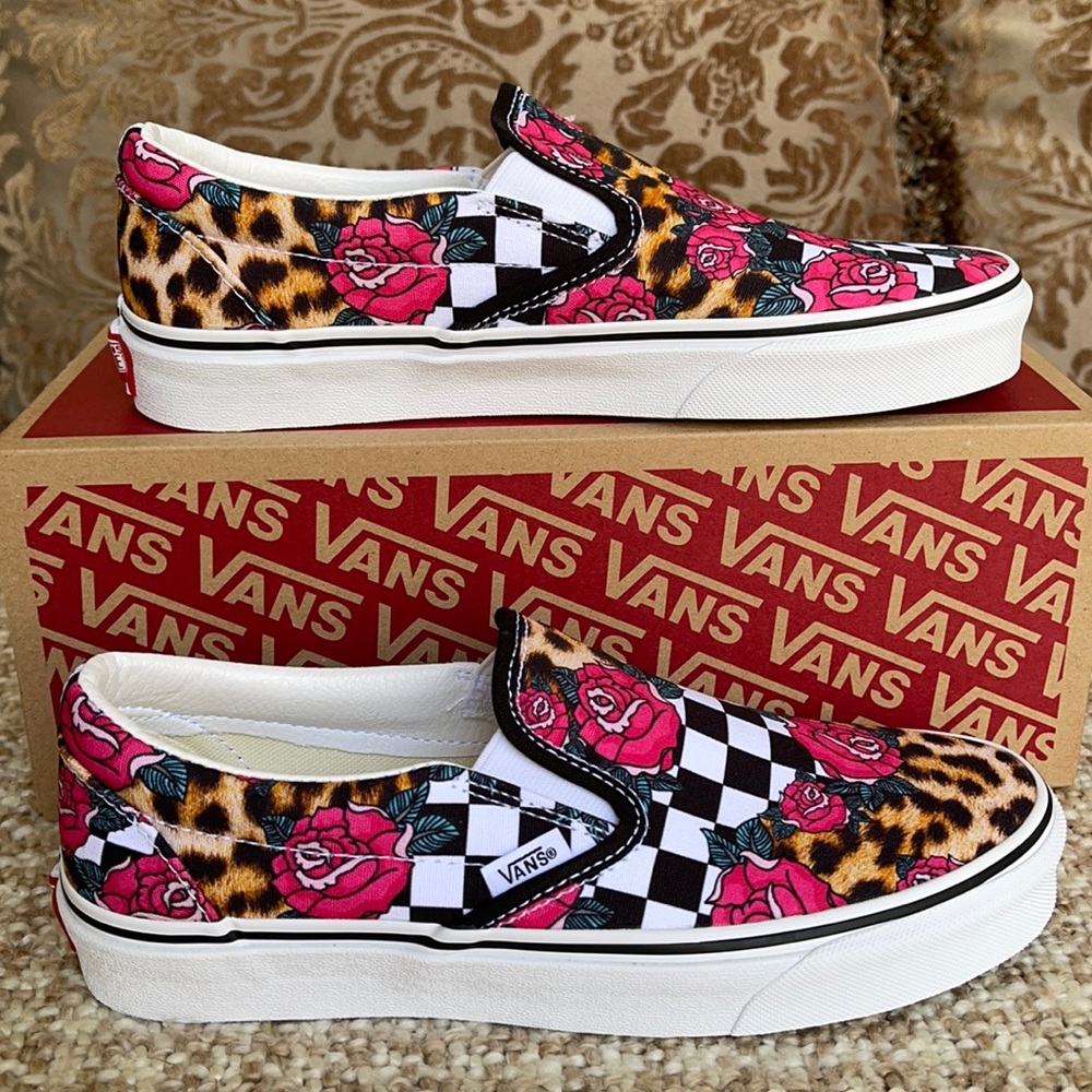 Vans Men’s Classic Slip On Rose/Animalchck Trwht Sneakers - Picture 3 of 16